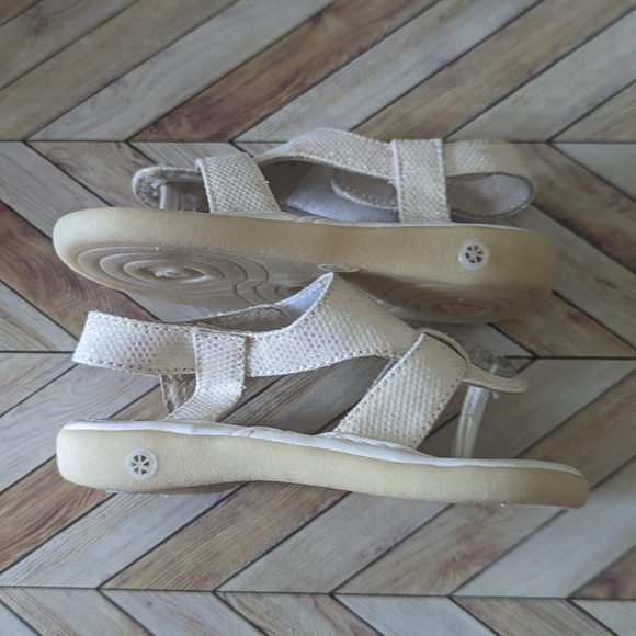 Itzy Bitzy brand toddler "squeaker" sandals size 3 - Picture 2 of 5